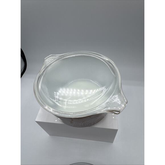 Vintage Pyrex (2) Set Woodland Casserole Dishes 473 B & 471 B With 1 Lid - Picture 8 of 12